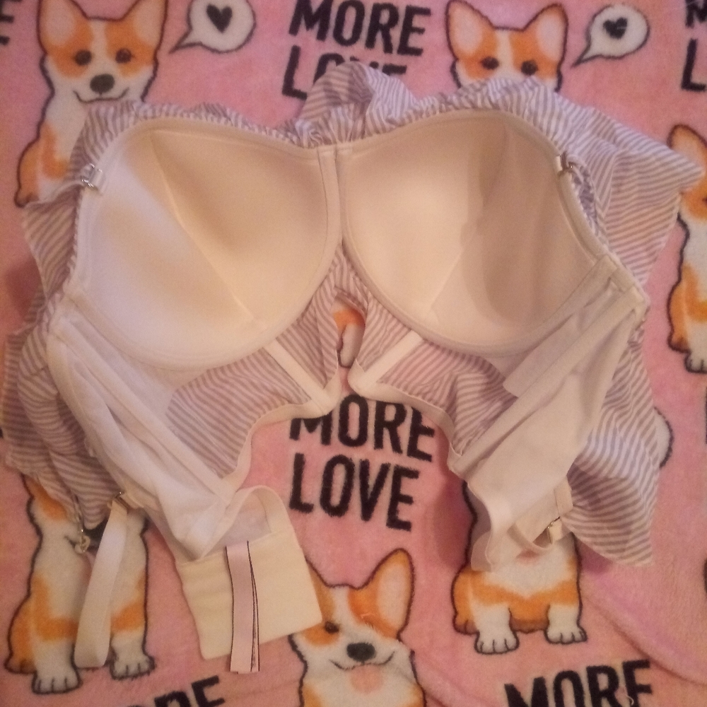 Victoria secret top/bra! A12